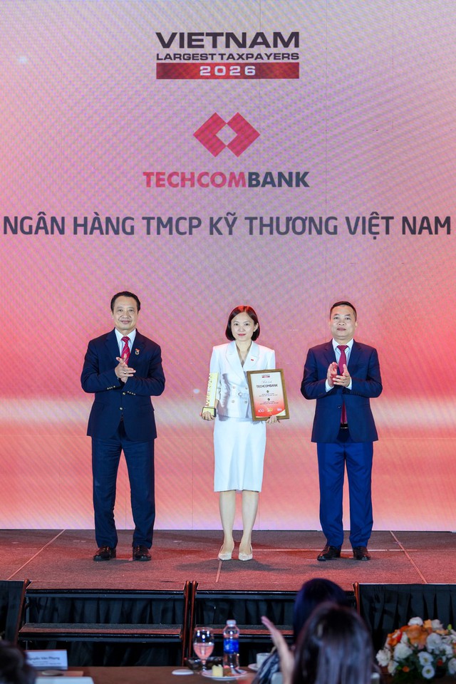 Techcombank vượt mốc 10.000 tỷ đồng nộp ngân sách, khẳng định vai trò doanh nghiệp dẫn dắt - Ảnh 1.