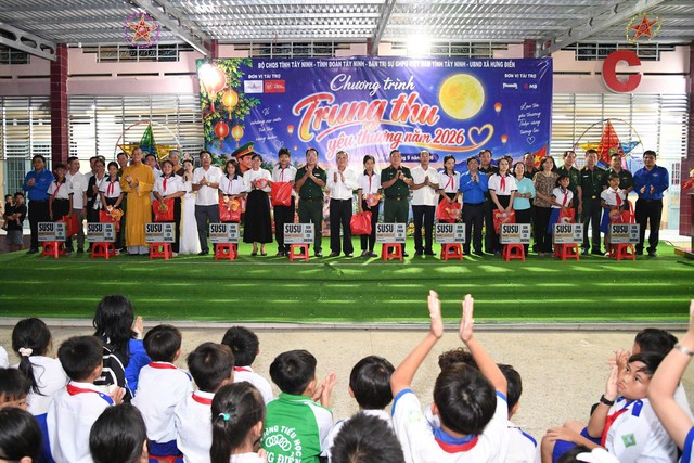 Trung thu và hành trình trao thêm cơ hội phát triển cho trẻ em khắp mọi miền - Ảnh 6.