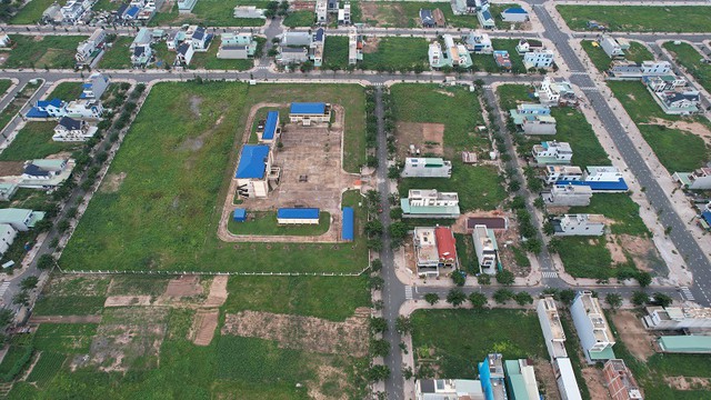 Nhà 34m² bị thu hồi trong khi suất tái định cư tối thiểu 80m²: Có được Nhà nước bù tiền phần thiếu? - Ảnh 1.