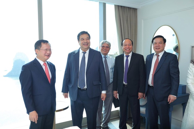 Khánh thành Tòa tháp A-B Dự án Tổ hợp du lịch, nghỉ dưỡng và giải trí Crystal Holidays Harbour Vân Đồn- Ảnh 5.