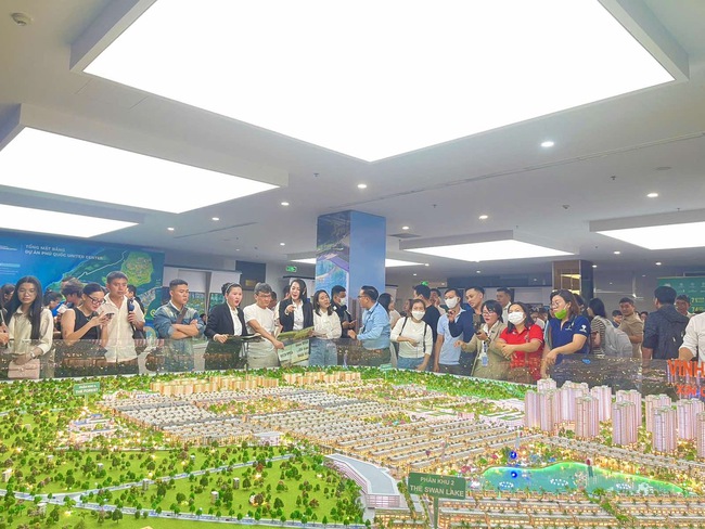 Vành đai 4 Tp.HCM tổng lực thi công, "dẫn sóng" đầu tư bất động sản ào ào đổ về khu vực này chốt booking- Ảnh 1. Vành đai 4 Tp.HCM tổng lực thi công, "dẫn sóng" đầu tư bất động sản ào ào đổ về khu vực này chốt booking- Ảnh 1.