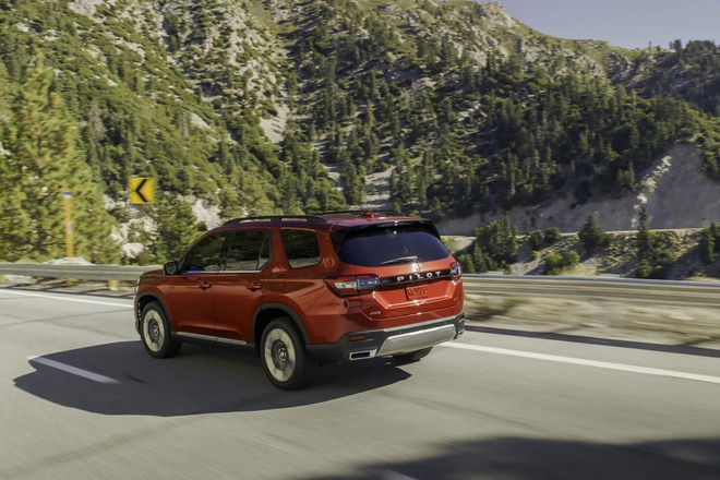 Honda Pilot – 'đàn anh' của CR-V có bản nâng cấp: Cứng cáp, cảm giác lái tốt hơn nhưng thiếu 1 điểm ăn khách - Ảnh 2.