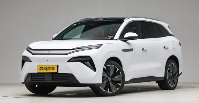 Nhìn Xiaomi YU7 khuấy đảo cõi mạng, BYD có ghen tỵ: Ra mắt xe điện mạnh hơn, rẻ hơn nhưng chẳng ai quan tâm - Ảnh 3. Nhìn Xiaomi YU7 khuấy đảo cõi mạng, BYD có ghen tỵ: Ra mắt xe điện mạnh hơn, rẻ hơn nhưng chẳng ai quan tâm - Ảnh 3.