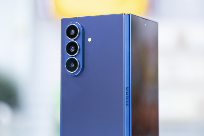 Samsung Galaxy Z Fold7 ra mắt: Mỏng, nhẹ hơn bao giờ hết, giá từ 46,99 triệu đồng - Ảnh 4.