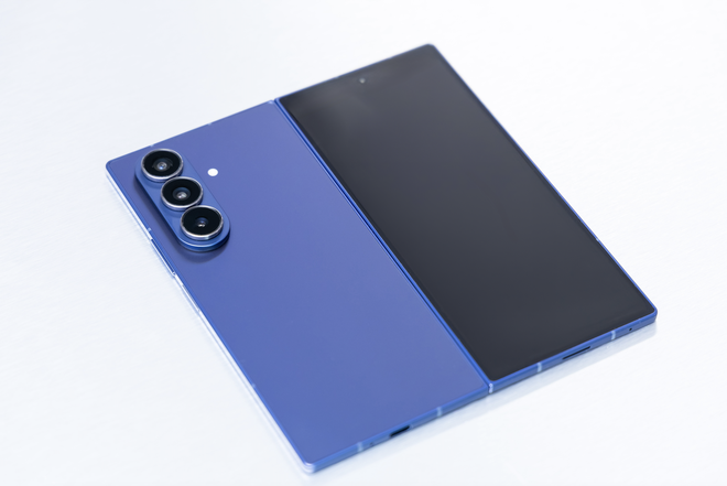 Samsung Galaxy Z Fold7 ra mắt: Mỏng, nhẹ hơn bao giờ hết, giá từ 46,99 triệu đồng - Ảnh 2.