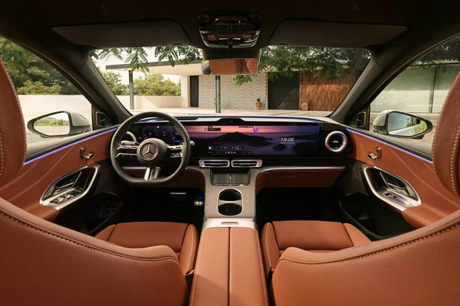 SUV bán chạy nhất của Mercedes tại Việt Nam có bản chạy điện: Thiết kế lột xác, tầm hoạt động hơn 700 km - Ảnh 6.