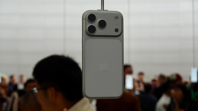 iPhone 17 Pro Max chính thức ra mắt: Thiết kế mới gây tranh cãi, giá tăng từ 38 triệu, Việt Nam mở bán sớm nhất cùng các thị trường top đầu - Ảnh 3.