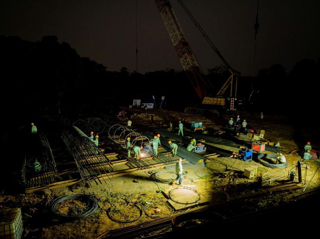 Ngay năm sau, dự kiến hoàn thành 'siêu cầu' vượt sông Hồng gần 16.000 tỷ đồng, nối phố cổ với Long Biên, tiến độ hiện ra sao? - Ảnh 3.