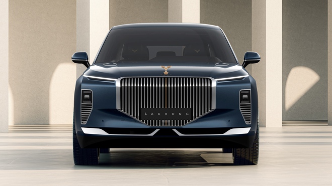 VinFast của ông Phạm Nhật Vượng bất ngờ ra mắt 2 mẫu xe điện hạng sang thuộc thương hiệu Lạc Hồng - Ảnh 1.