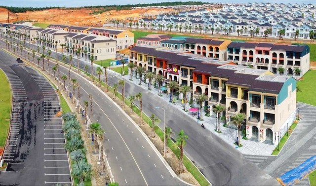 Tiến độ tháo gỡ cho 2 đại dự án Aqua City và NovaWorld Phan Thiết của Novaland
- Ảnh 2. Tiến độ tháo gỡ cho 2 đại dự án Aqua City và NovaWorld Phan Thiết của Novaland
- Ảnh 2.