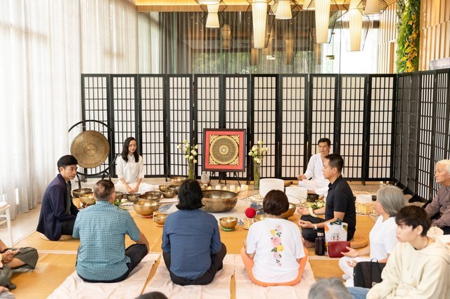 Trải nghiệm trị liệu "tắm âm thanh" thiết kế độc quyền dành cho cư dân Blue Zones - Ảnh 1.