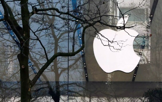 Apple chấm dứt hợp tác với Goldman Sachs: Cú bắt tay bom tấn, tham vọng đe dọa ngân hàng truyền thống hóa ác mộng, 2 bên vội tháo chạy sau 1 năm - Ảnh 1.