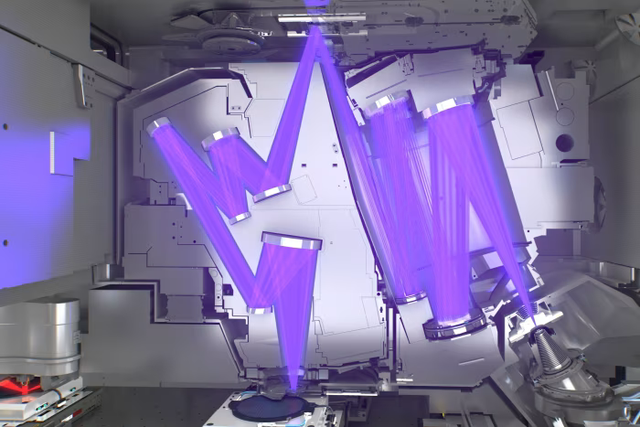 Con chip 7 nanomet của Huawei khiến thế giới kinh ngạc: Thiếu thốn đủ thứ nhưng dự án vẫn thành hình, mục tiêu thiết lập dây chuyền tiên tiến bằng mọi giá - Ảnh 3.