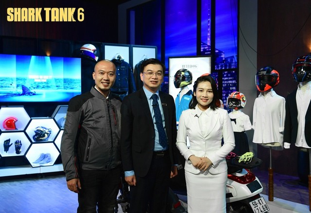 Chủ thương hiệu mũ bảo hiểm Eagle, Bulldog lên Shark Tank gọi vốn, bán mũ giá tới 20 triệu đồng/chiếc, mỗi tháng lời 1 tỷ bất chấp Covid lẫn suy thoái - Ảnh 3. Chủ thương hiệu mũ bảo hiểm Eagle, Bulldog lên Shark Tank gọi vốn, bán mũ giá tới 20 triệu đồng/chiếc, mỗi tháng lời 1 tỷ bất chấp Covid lẫn suy thoái - Ảnh 3.