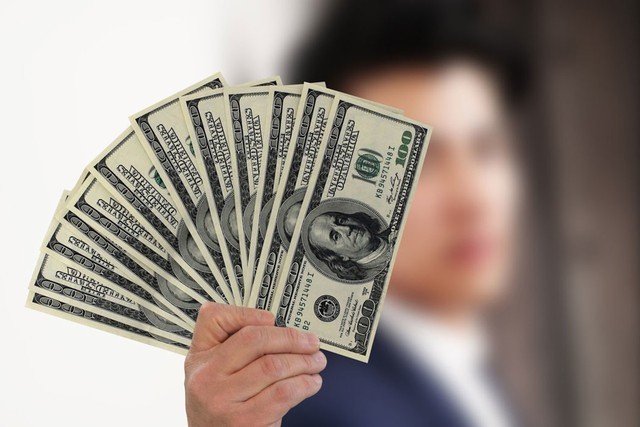 Bất động sản đã thoát đáy? Một doanh nghiệp tuyên bố sống trở lại, tăng trưởng 70%, khẳng định 'nguồn tiền trong dân còn rất nhiều' - Ảnh 1. Bất động sản đã thoát đáy? Một doanh nghiệp tuyên bố sống trở lại, tăng trưởng 70%, khẳng định 'nguồn tiền trong dân còn rất nhiều' - Ảnh 1.