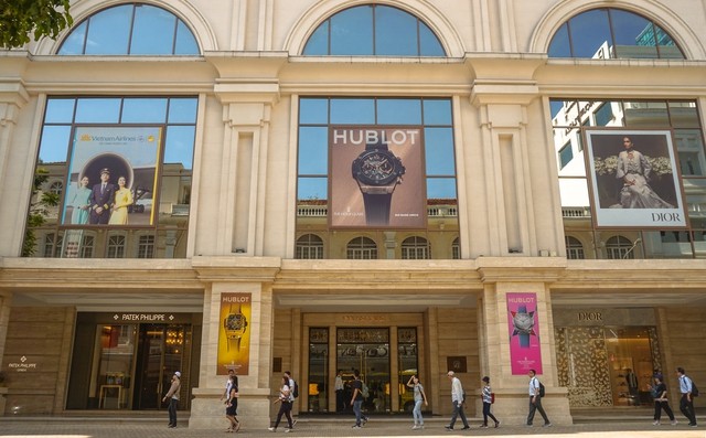 2 tuyến phố Việt có giá thuê đắt đỏ bậc nhất thế giới: Tràn ngập thời trang cao cấp, khách sạn 5 sao và … kem - Ảnh 5.