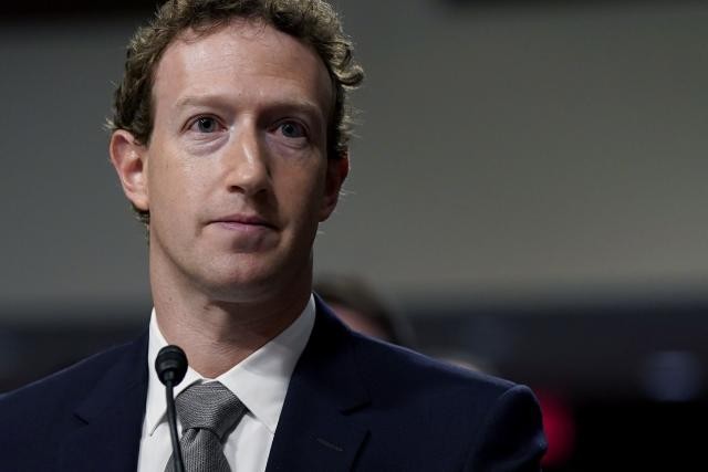 Mark Zuckerberg ‘lấp liếm’ sai lầm bằng cổ tức vì kinh doanh vũ trụ ảo lỗ nặng, mạnh miệng tuyên bố sẽ không bao giờ tuyển dụng ồ ạt nữa - Ảnh 2. Mark Zuckerberg ‘lấp liếm’ sai lầm bằng cổ tức vì kinh doanh vũ trụ ảo lỗ nặng, mạnh miệng tuyên bố sẽ không bao giờ tuyển dụng ồ ạt nữa - Ảnh 2.