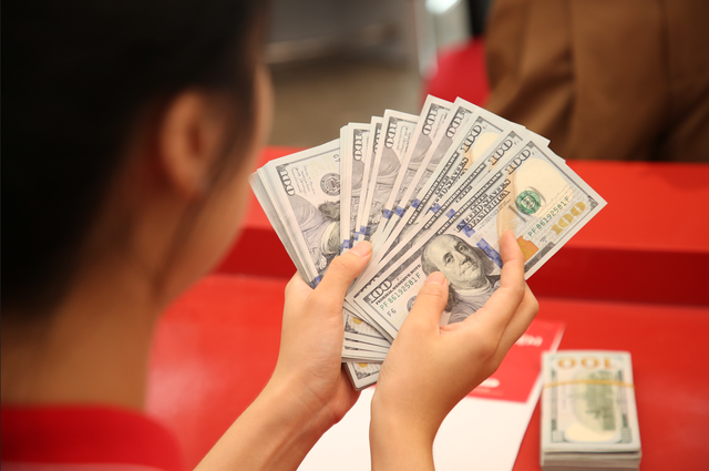 Giá USD trên 