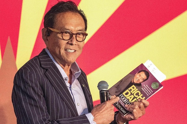 ‘Khoảnh khắc bạn nhận lương, bộ não của bạn coi như đã chết’: Lời khuyên thấm thía của tác giả ‘Cha giàu, cha nghèo’ cho những lao động muốn làm giàu - Ảnh 1.