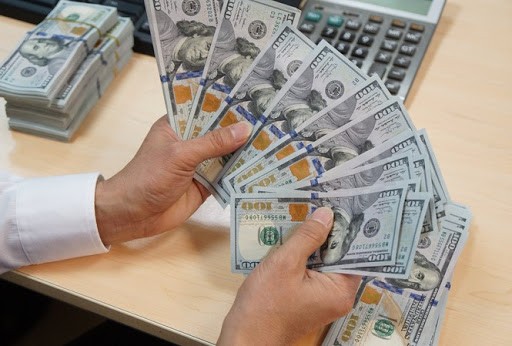 Vì sao giá USD 