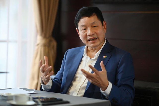 Trong khi ông Nguyễn Đức Tài chia tay 10.000 nhân sự, ông Trương Gia Bình tuyên bố: Không ai được mất việc, tìm giải pháp thế nào là trách nhiệm của người lãnh đạo - Ảnh 1. Trong khi ông Nguyễn Đức Tài chia tay 10.000 nhân sự, ông Trương Gia Bình tuyên bố: Không ai được mất việc, tìm giải pháp thế nào là trách nhiệm của người lãnh đạo - Ảnh 1.