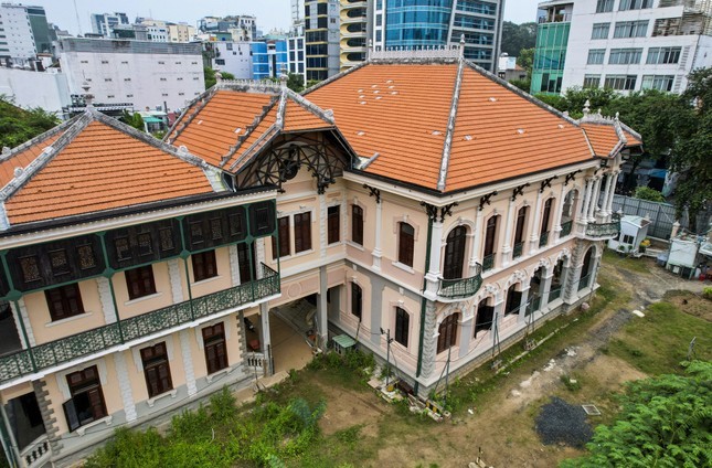 Ai đứng tên sở hữu căn biệt thự cổ rộng gần 3.000 m2 mà bà Trương Mỹ Lan xin không kê biên?- Ảnh 2.