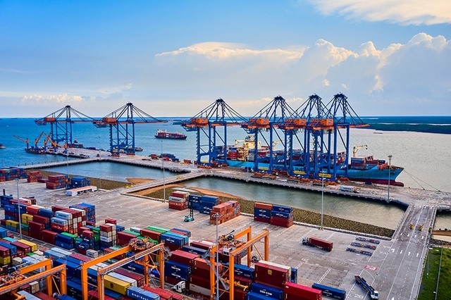 Công ty sở hữu cảng nước sâu lớn nhất Việt Nam lên kế hoạch doanh thu kỷ lục, muốn huy động 3.000 tỷ đồng từ các cổ đông- Ảnh 1. Công ty sở hữu cảng nước sâu lớn nhất Việt Nam lên kế hoạch doanh thu kỷ lục, muốn huy động 3.000 tỷ đồng từ các cổ đông- Ảnh 1.