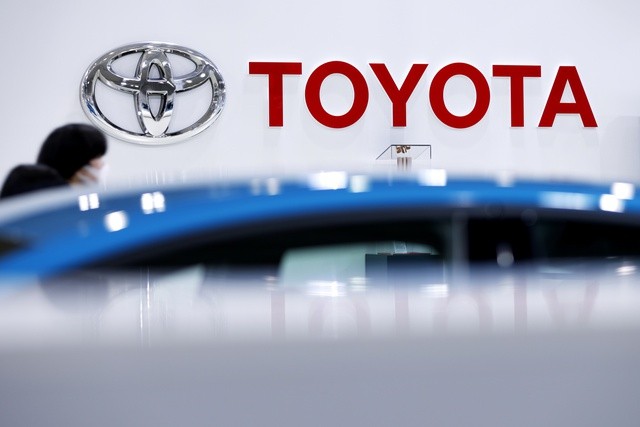 Thế khó của Toyota khi làm xe điện: Gánh nặng 5,5 triệu việc làm khi chẳng biết làm gì với chuỗi cung ứng ô tô xăng, vốn đóng góp đến 2,9% GDP- Ảnh 1. Thế khó của Toyota khi làm xe điện: Gánh nặng 5,5 triệu việc làm khi chẳng biết làm gì với chuỗi cung ứng ô tô xăng, vốn đóng góp đến 2,9% GDP- Ảnh 1.