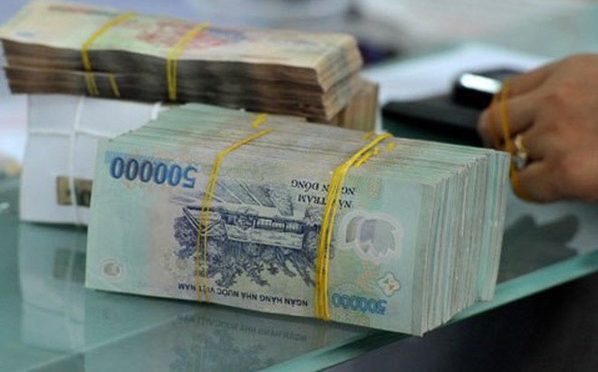 chi-con-chua-toi-10-ngan-hang-ap-dung-lai-suat-tiet-kiem-tren-6-nam-1697702629.jpg