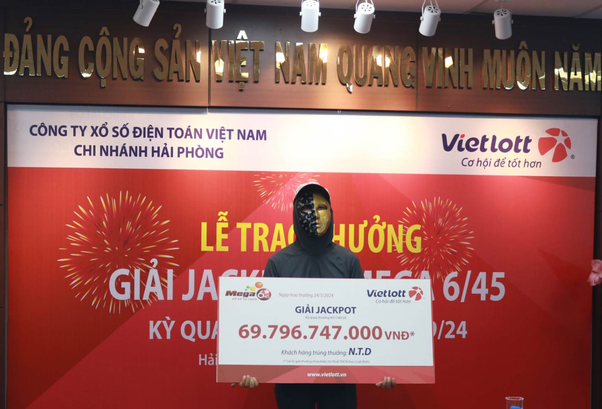 nam-cong-nhan-hai-phong-am-giai-jackpot-gan-70-ty-dong-1716612187.jpg