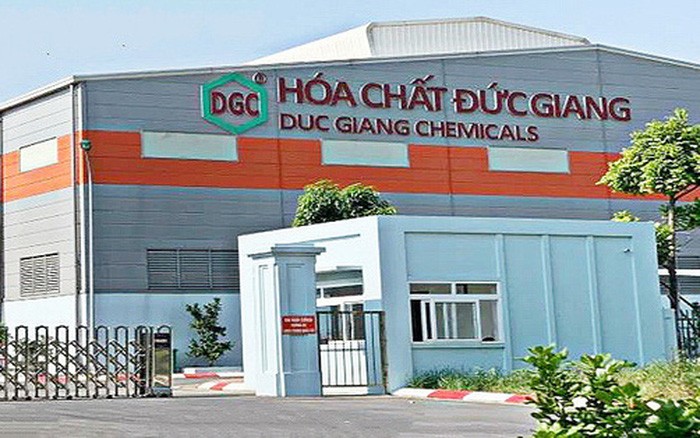 dragon-capital-tiep-tuc-ban-ra-them-200-000-co-phieu-hoa-chat-duc-giang-dgc-1681806221.jpg