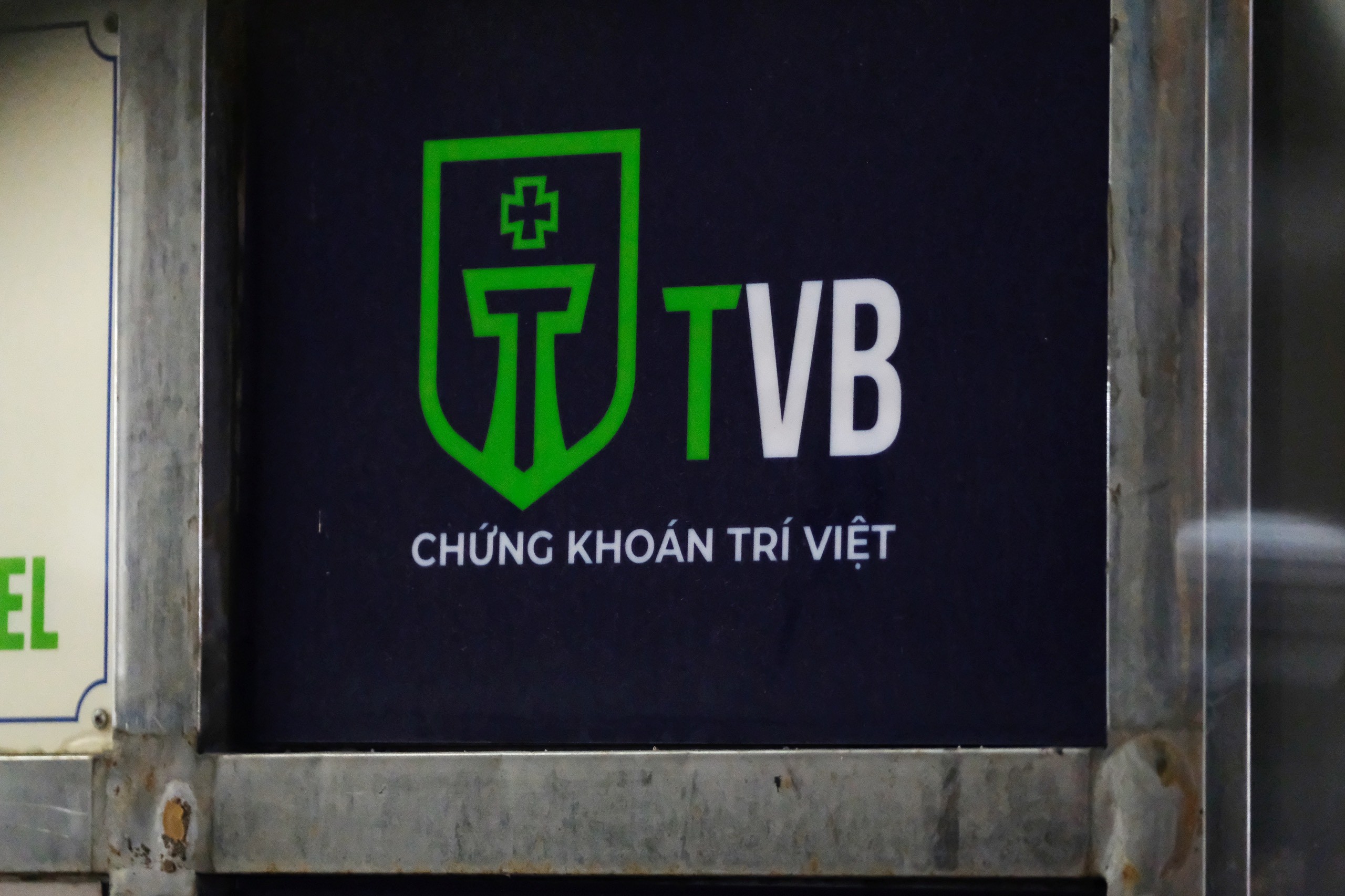 tvb-vao-dien-canh-bao-hlg-bi-huy-dang-ky-giao-dich-1687399943.jpg