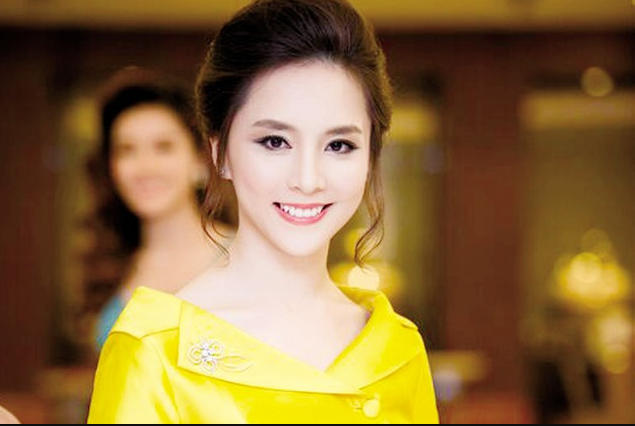 gia-dinh-a-hau-duong-truong-thien-ly-nam-quyen-chi-phoi-chung-khoan-bao-minh-antt-1688448841.PNG