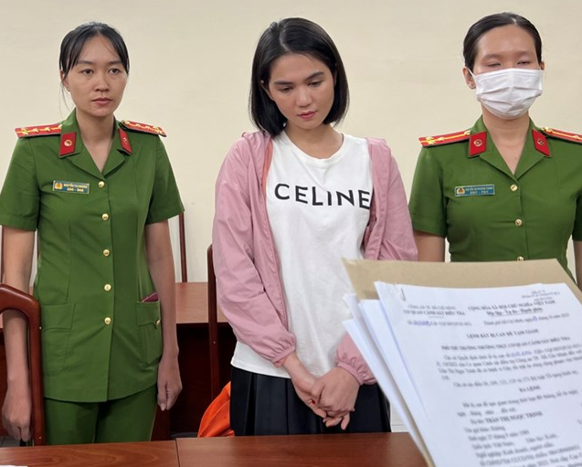 ngoc-trinh-bi-khoi-to-bat-tam-giam-ve-toi-gay-roi-trat-tu-cong-cong-antt-1697714766.PNG