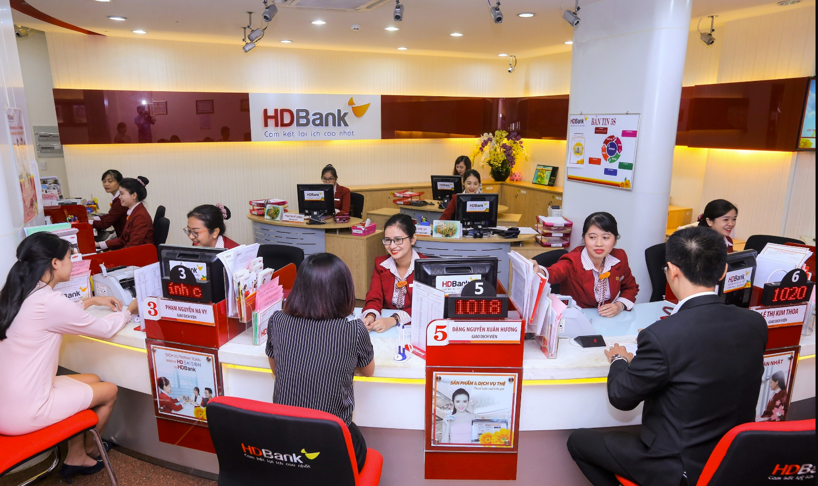 hdbank-chot-quyen-chia-co-tuc-ty-le-30-bang-tien-va-co-phieu-antt-1719977846.png