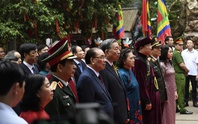 "Chúng ta có trách nhiệm phải sống xứng đáng với công đức Tổ tiên"