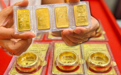 Cập nhật giá vàng hôm nay ngày 23/7: Vàng miếng SJC giảm nửa triệu đồng mỗi lượng