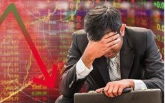 Khối ngoại tiếp đà bán ròng hơn nghìn tỷ trong phiên VN-Index chinh phục đỉnh mới, "xả" mạnh loạt cổ phiếu Bluechips