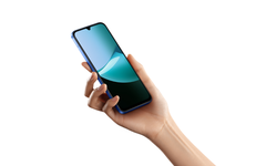 Smartphone pin khủng, màn hình 120 Hz như iPhone 17 nhưng giá chưa đến 4 triệu đồng