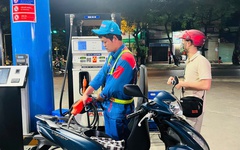 Giá xăng tăng 700 đồng/lít chiều 30/10