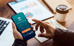 Vì sao cứ một khoảng thời gian, ngân hàng lại yêu cầu đổi mật khẩu?