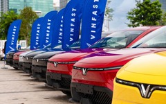 Khó khăn ở đâu? Cứ đà này thị trường ô tô Việt Nam sẽ phá mọi đỉnh doanh số