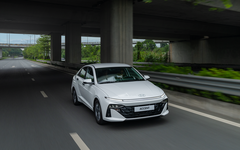 Nhận ưu đãi tối đa 64 triệu, có nên mua Hyundai Accent ngay hay đợi thêm?