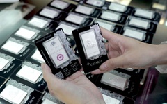 Giá bạc tăng mạnh trở lại