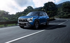 Mitsubishi Destinator chính thức ra mắt: SUV 7 chỗ giá từ 739 triệu đồng, Mazda CX5 và Ford Territory đã nóng mắt chưa?