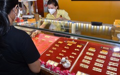 Sáng 15/12, giá vàng tăng 500.000 đồng/lượng