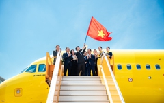 Khát vọng bầu trời và tầm nhìn của Bầu Hiển