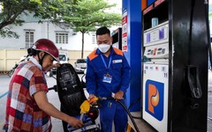 Dự báo giá xăng giảm tại kỳ điều hành chiều 25/12