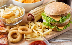 Thị trường đồ ăn nhanh Việt Nam: Combo gà rán lên ngôi, burger Mỹ thất thế