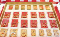 Cuối ngày 30/12: Giá vàng SJC, vàng nhẫn giảm mạnh tới 4 triệu đồng mỗi lượng